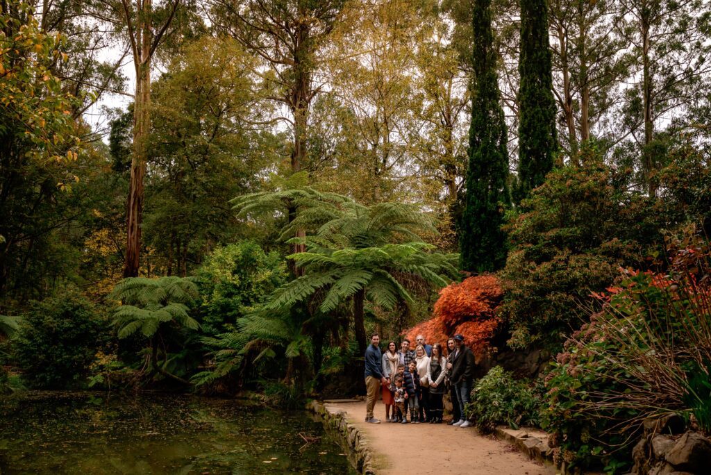 Extended family photos taken during autumn in the Dandenongs Alfred Nicholas Gardens